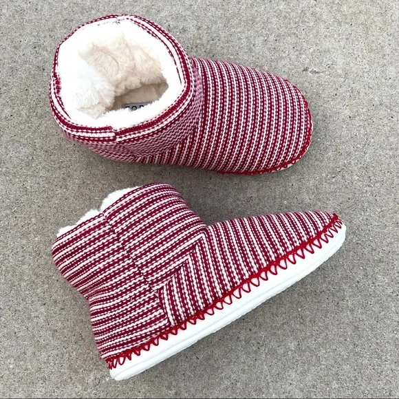 Torrid Red White Striped Knit Christmas Slippers - Picture 2 of 8